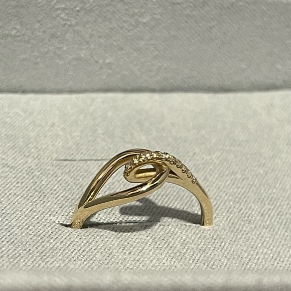 Babygold Anchor knot ring size 7 - Picture 4 of 4